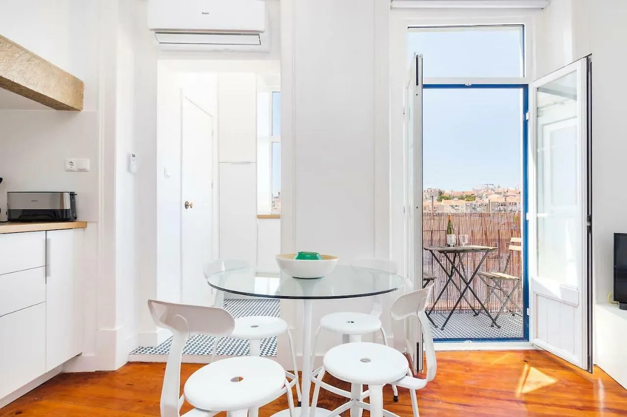 Central Apartment With Great Views And Aircon Lisbon