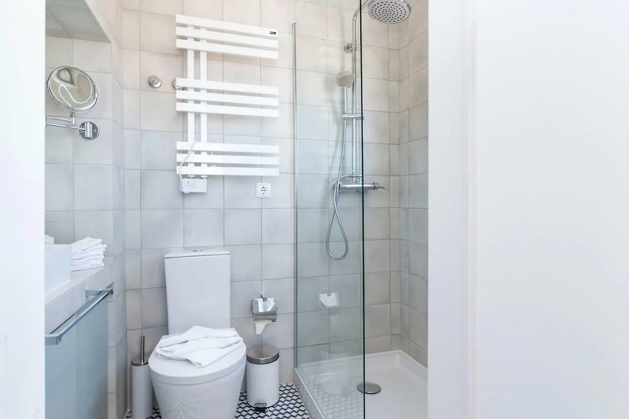 Central Apartment With Great Views And Aircon Lisboa