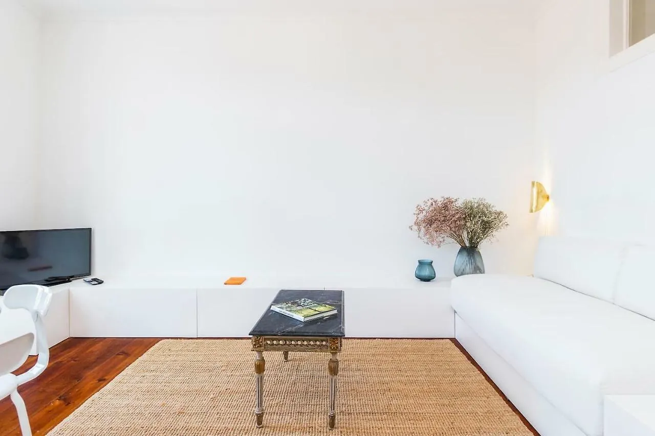 Central Apartment With Great Views And Aircon Lisboa