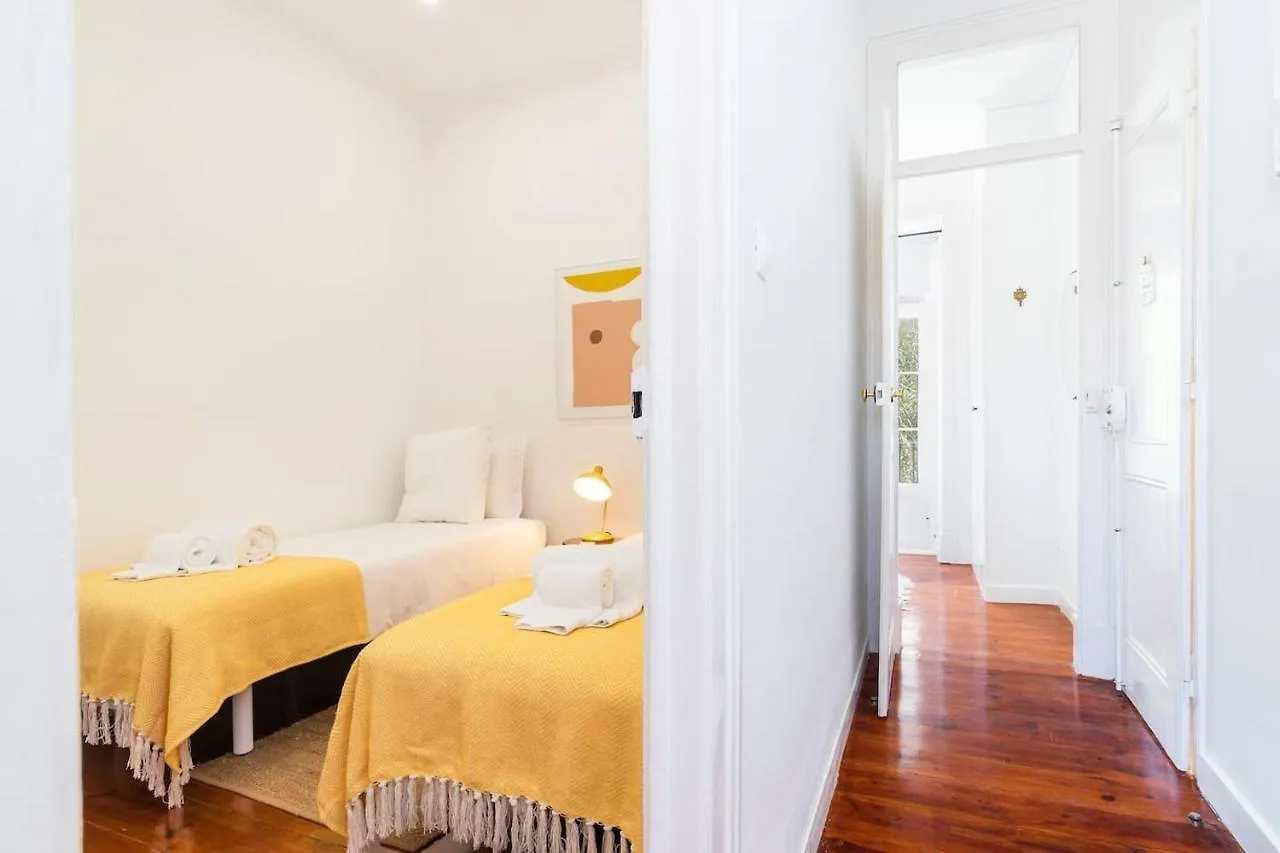 Central Apartment With Great Views And Aircon Lisboa